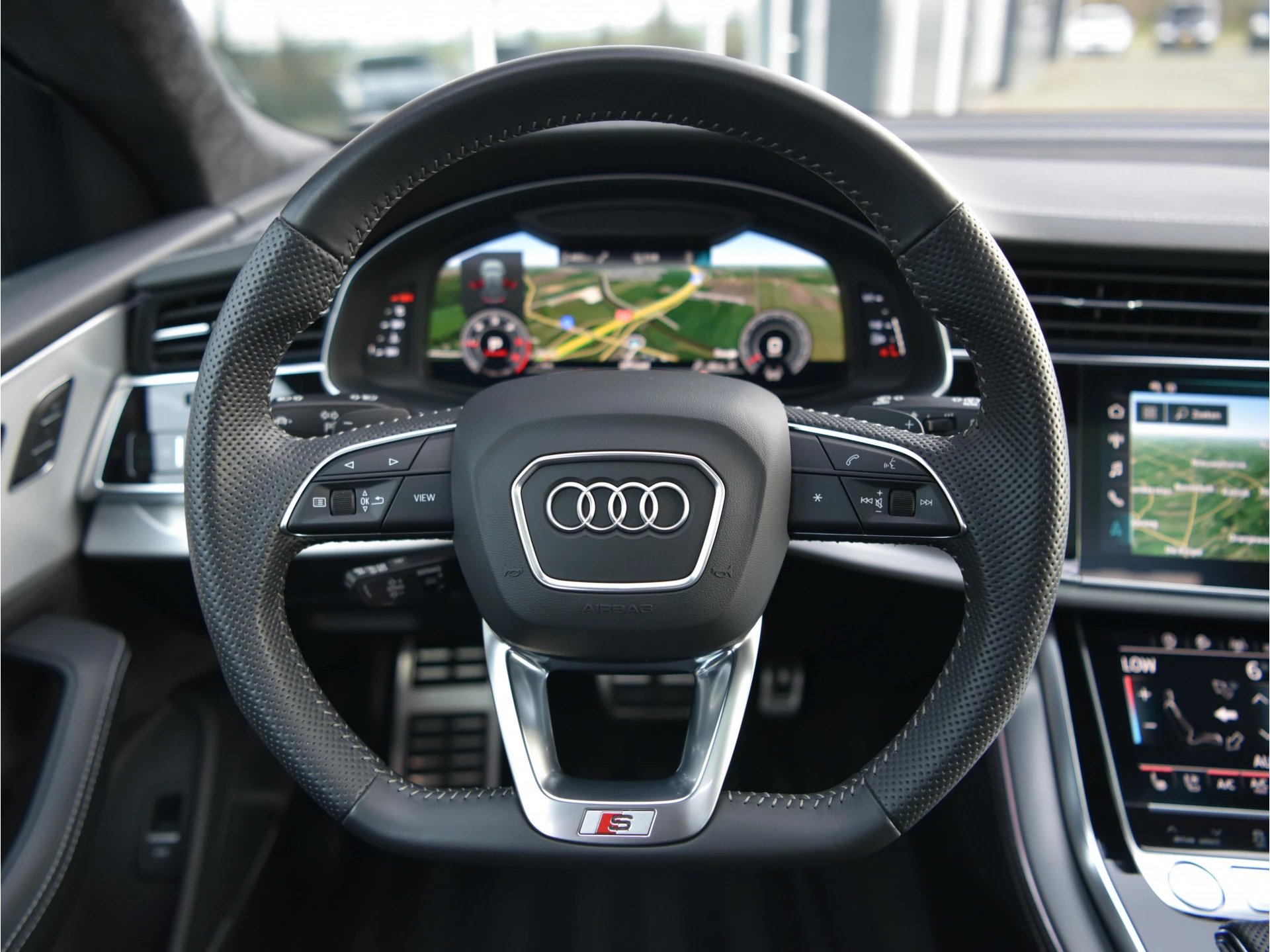 Hoofdafbeelding Audi Q8