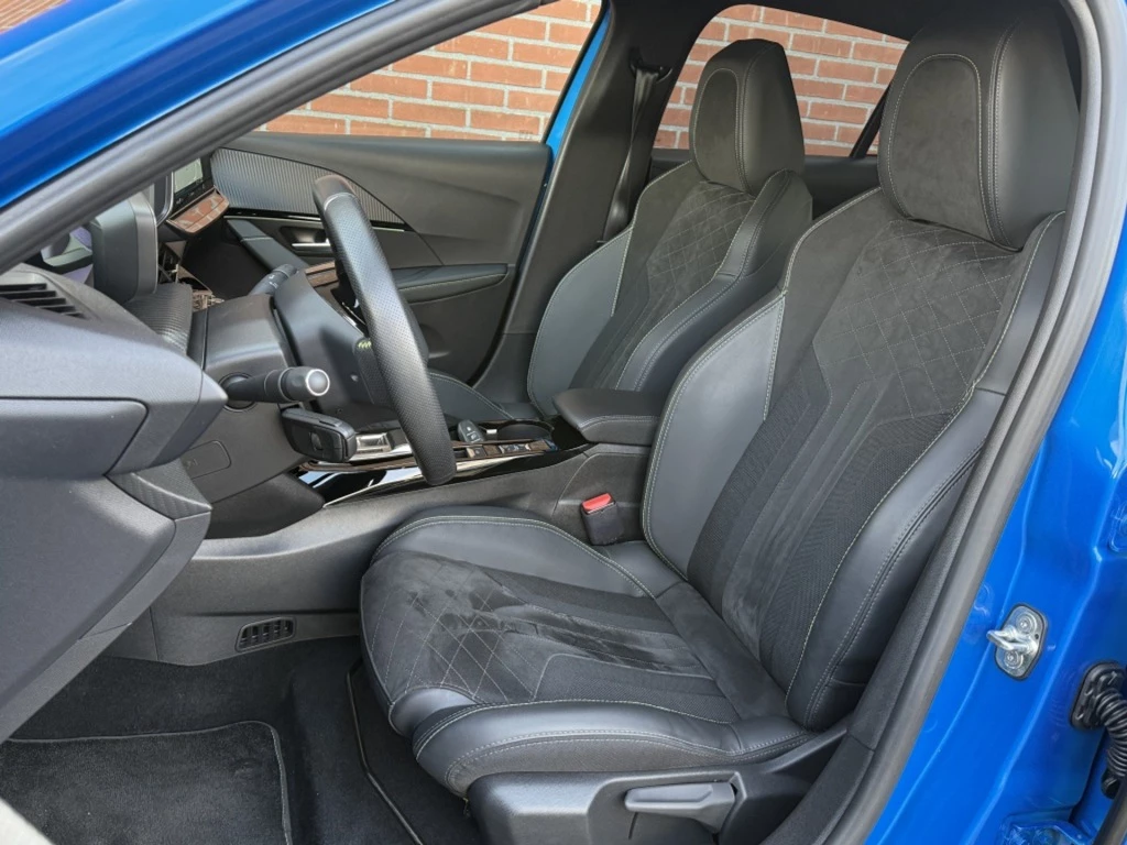 Hoofdafbeelding Peugeot e-208