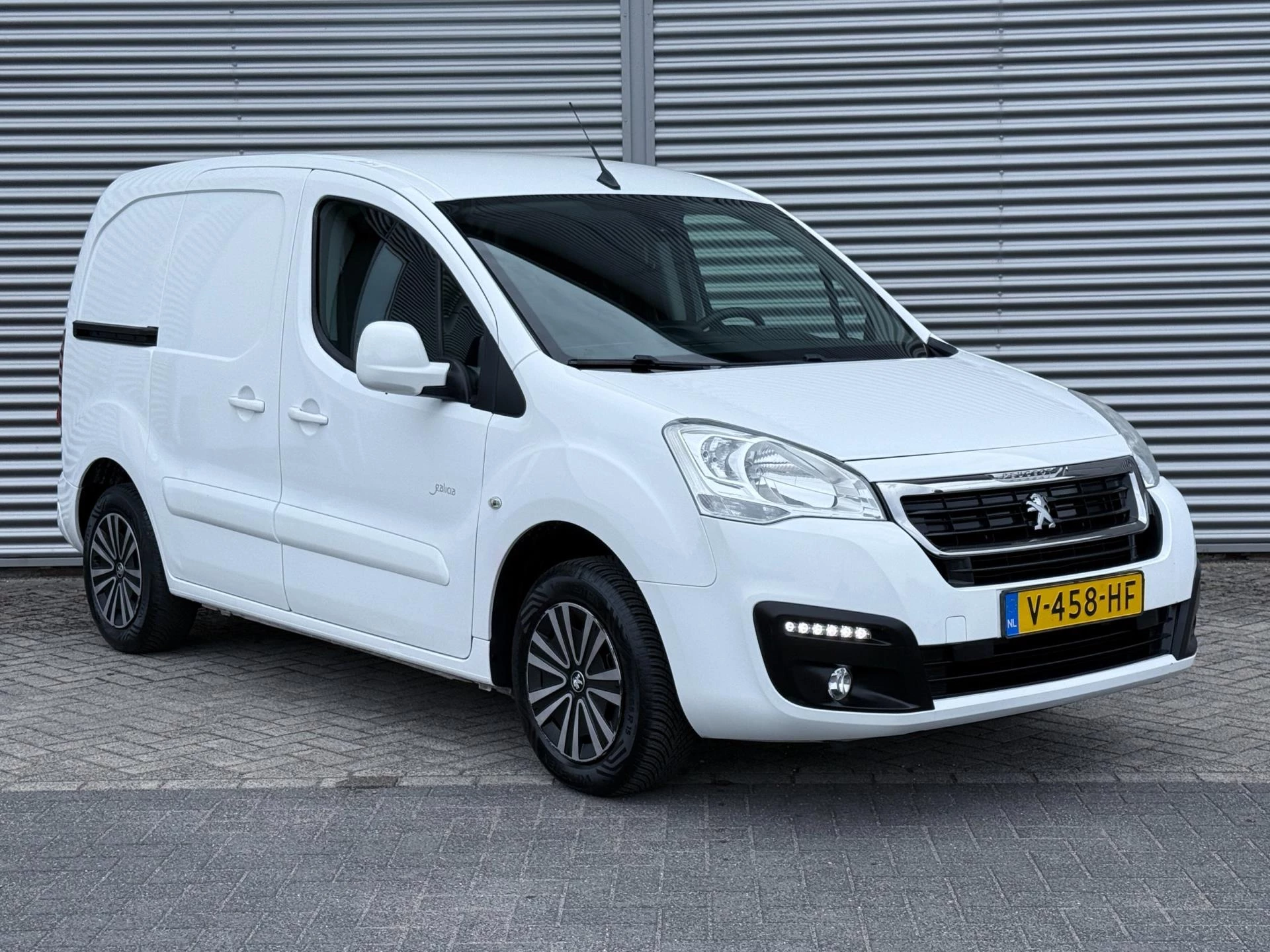 Hoofdafbeelding Peugeot Partner