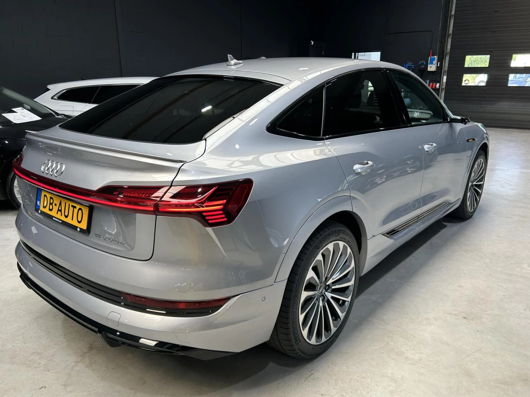 Audi e-tron