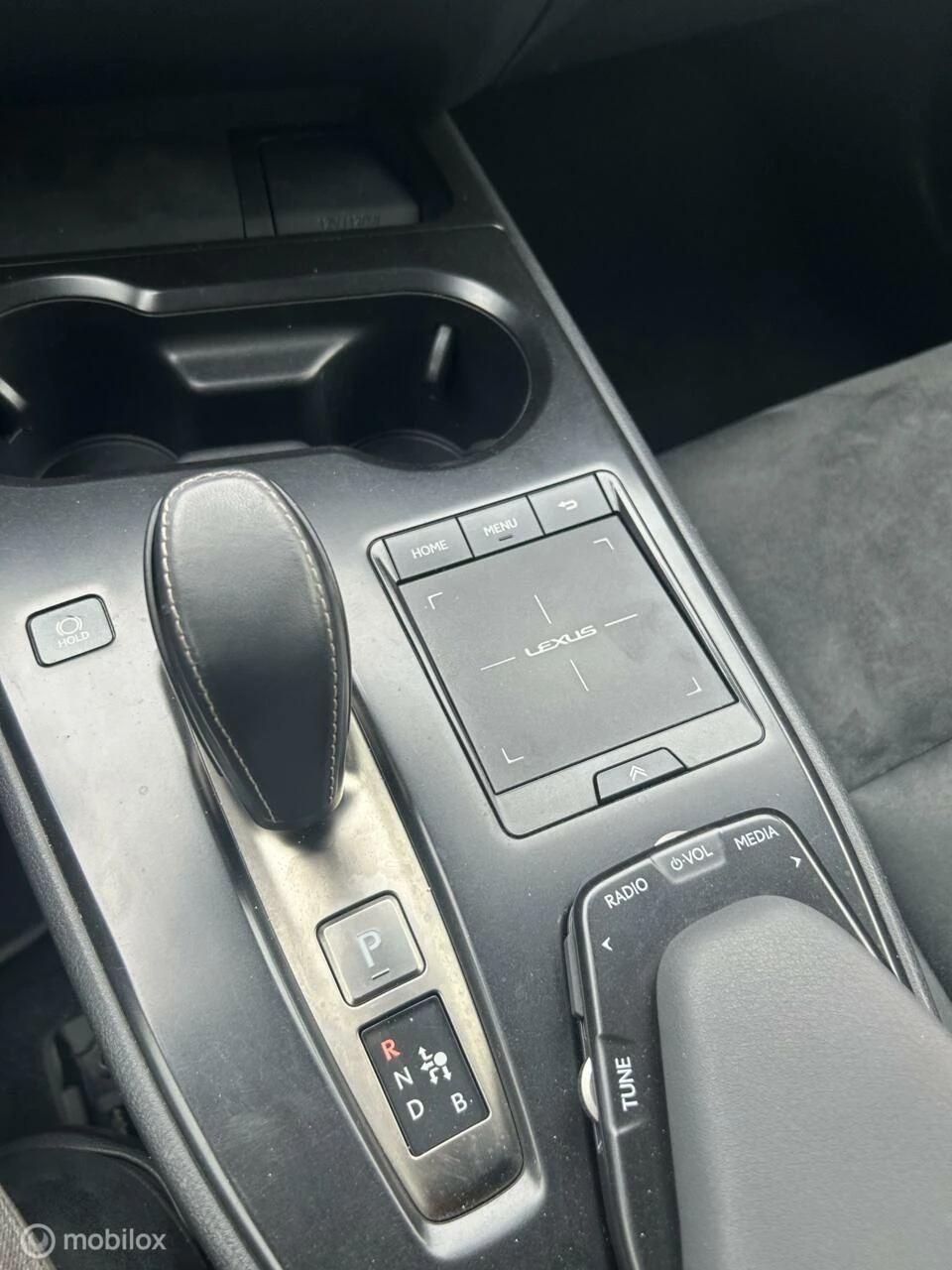 Hoofdafbeelding Lexus UX