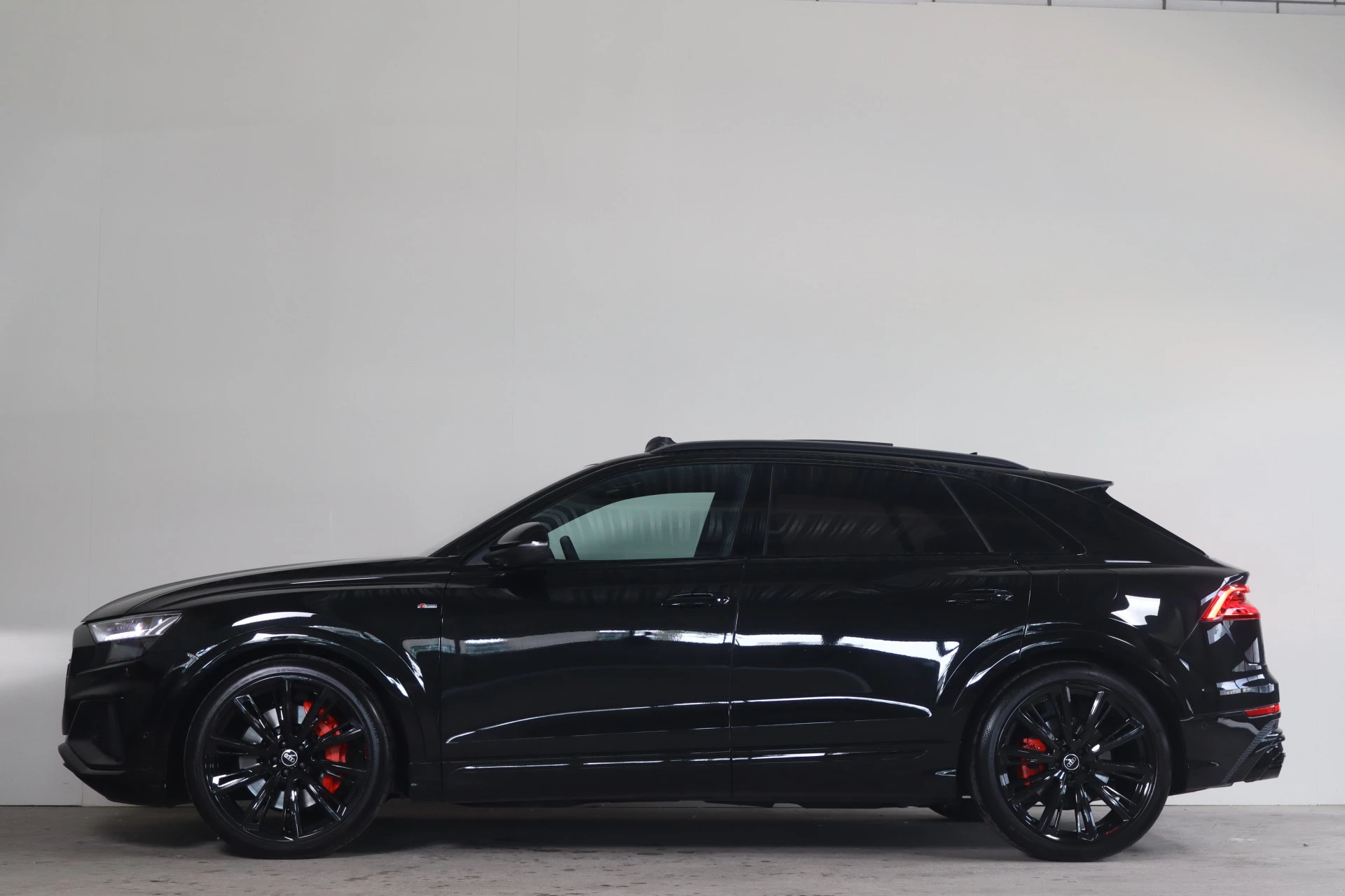Hoofdafbeelding Audi Q8
