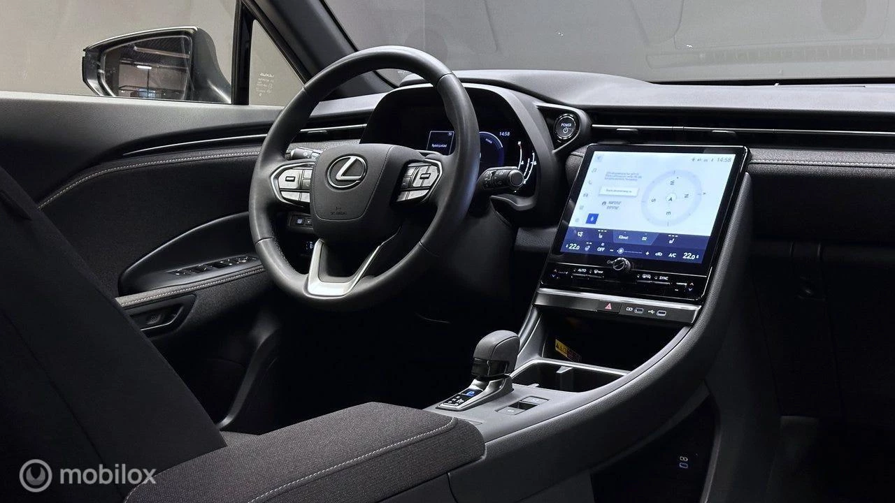 Hoofdafbeelding Lexus LBX