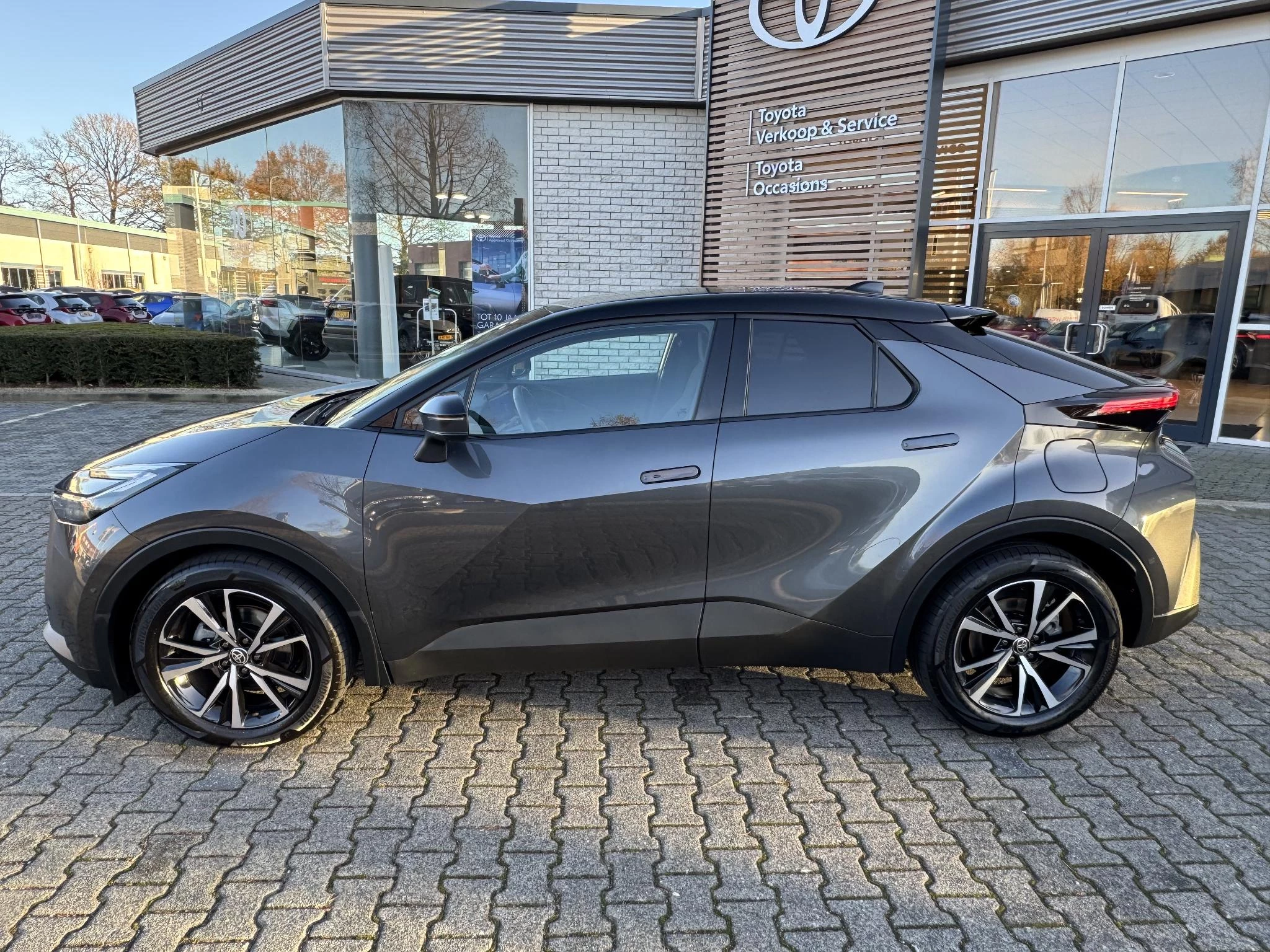 Hoofdafbeelding Toyota C-HR