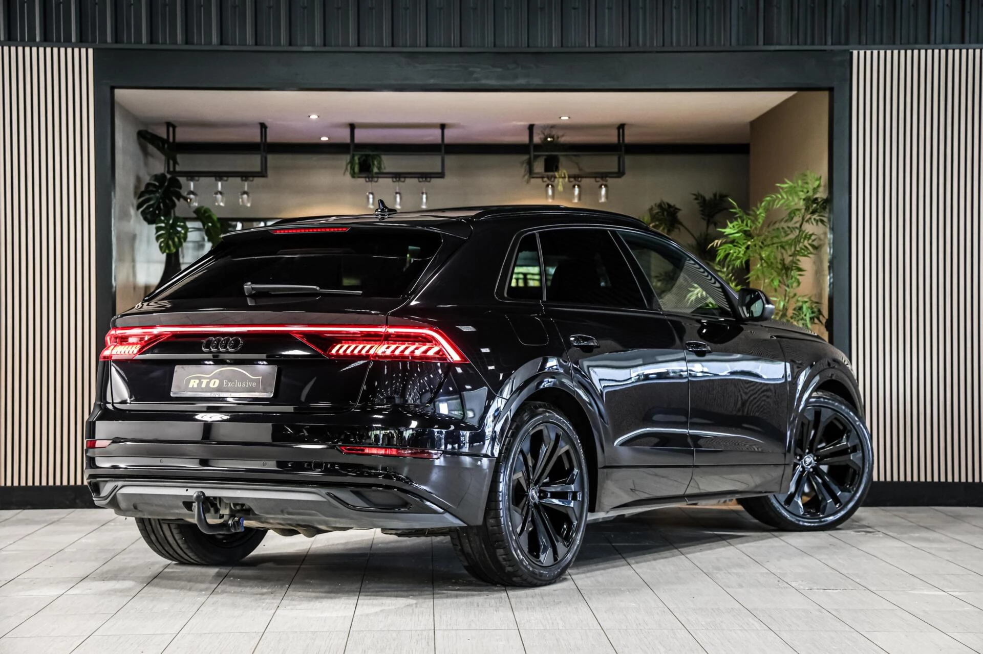 Hoofdafbeelding Audi Q8