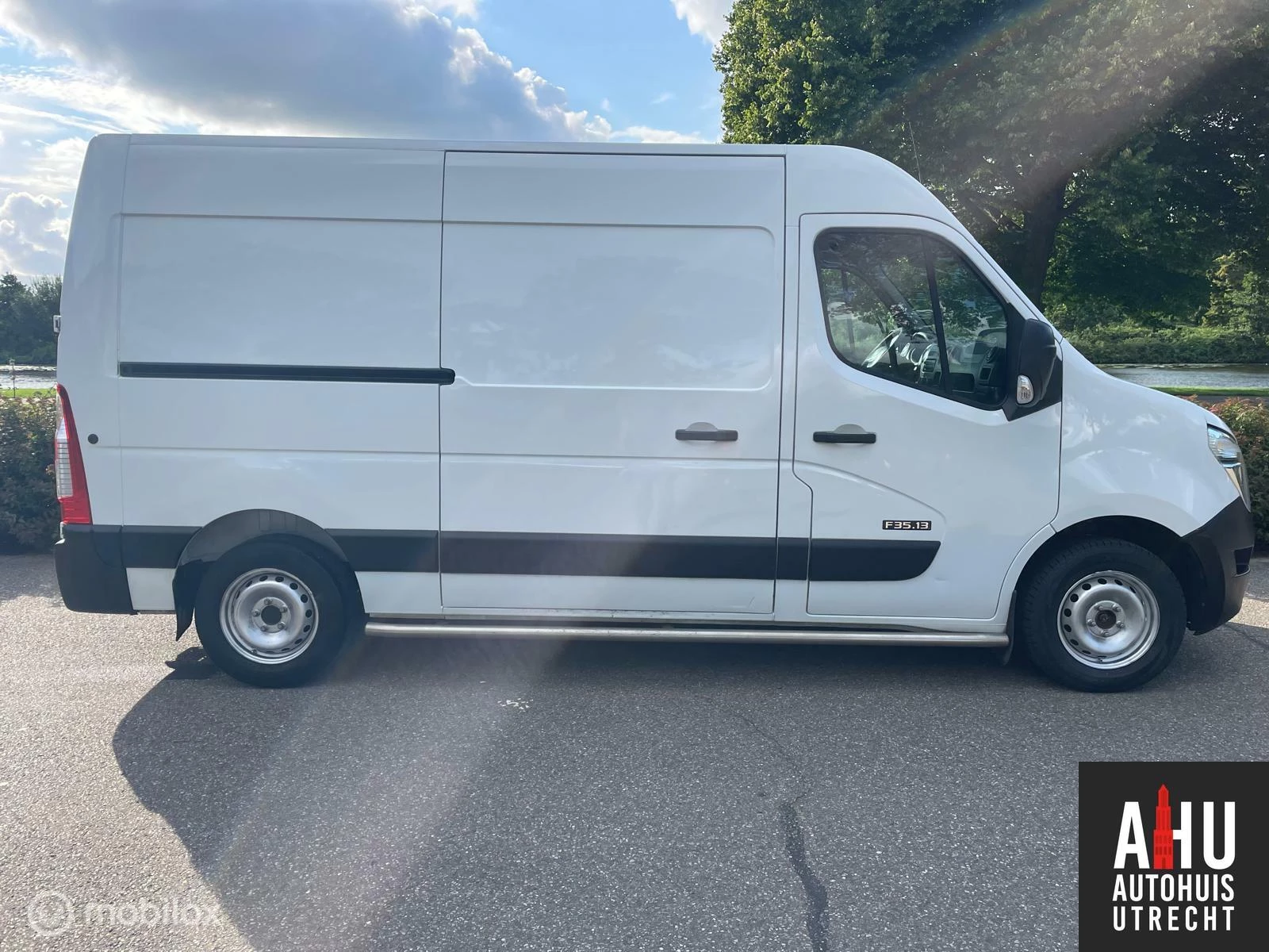 Hoofdafbeelding Nissan NV400