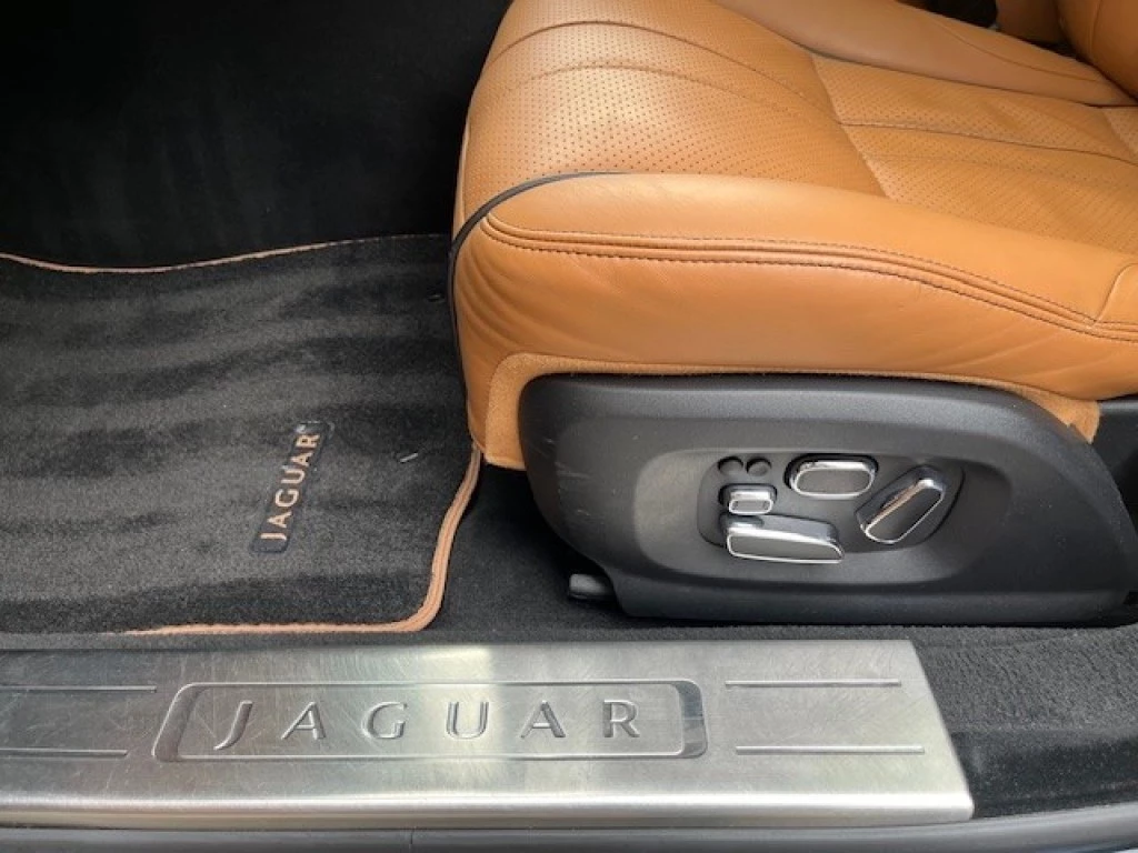 Hoofdafbeelding Jaguar XJ