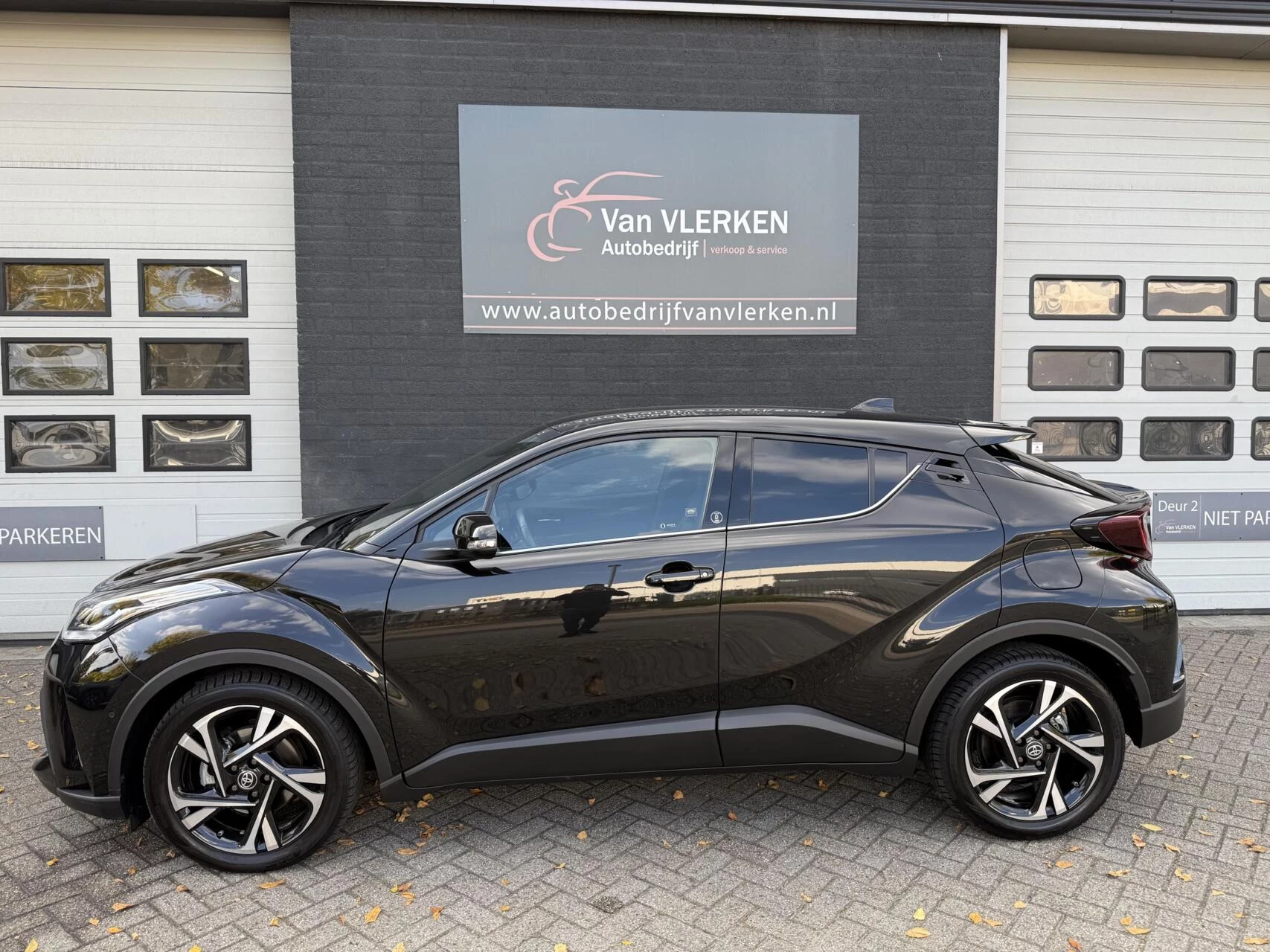 Hoofdafbeelding Toyota C-HR