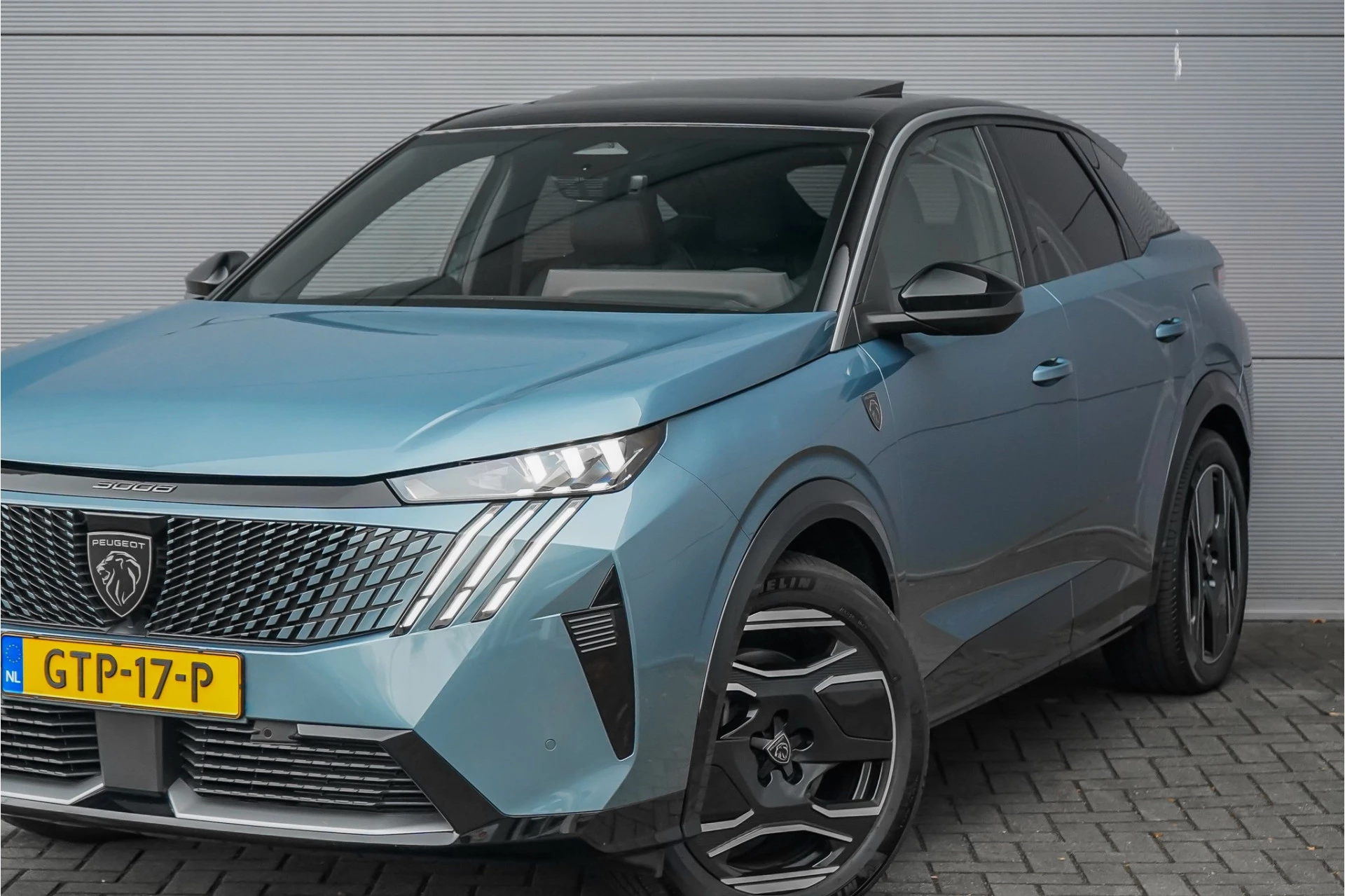 Hoofdafbeelding Peugeot e-3008