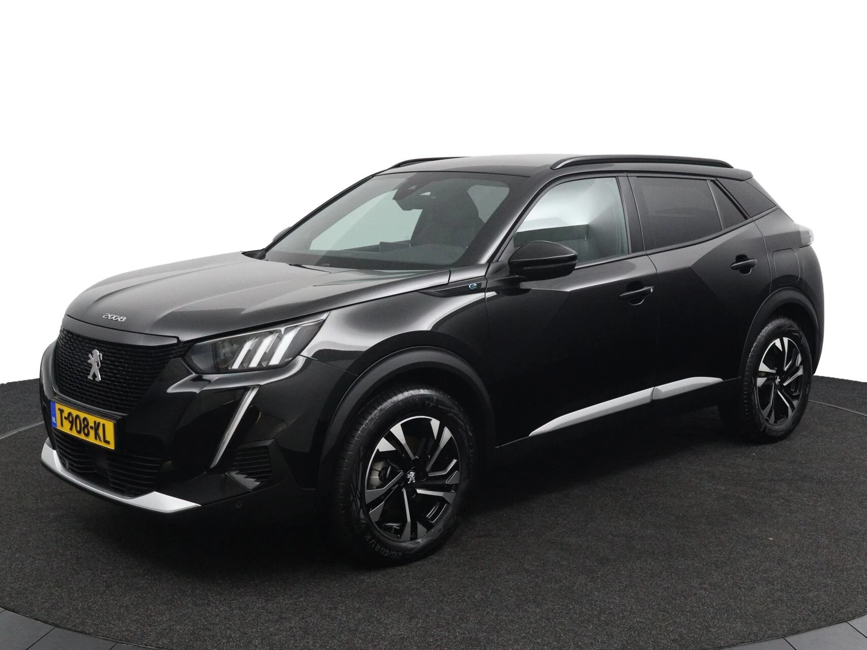 Hoofdafbeelding Peugeot e-2008