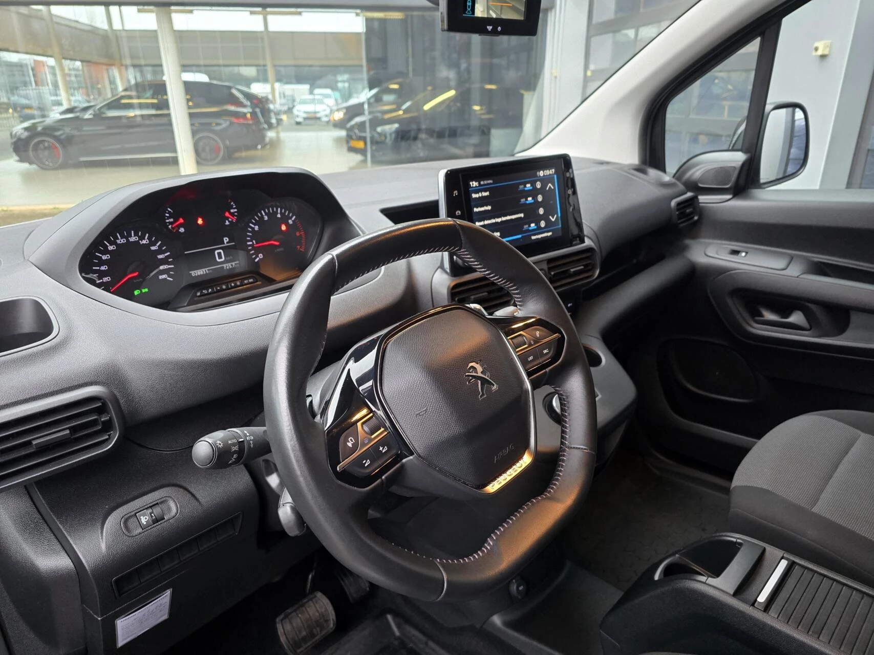 Hoofdafbeelding Peugeot Partner