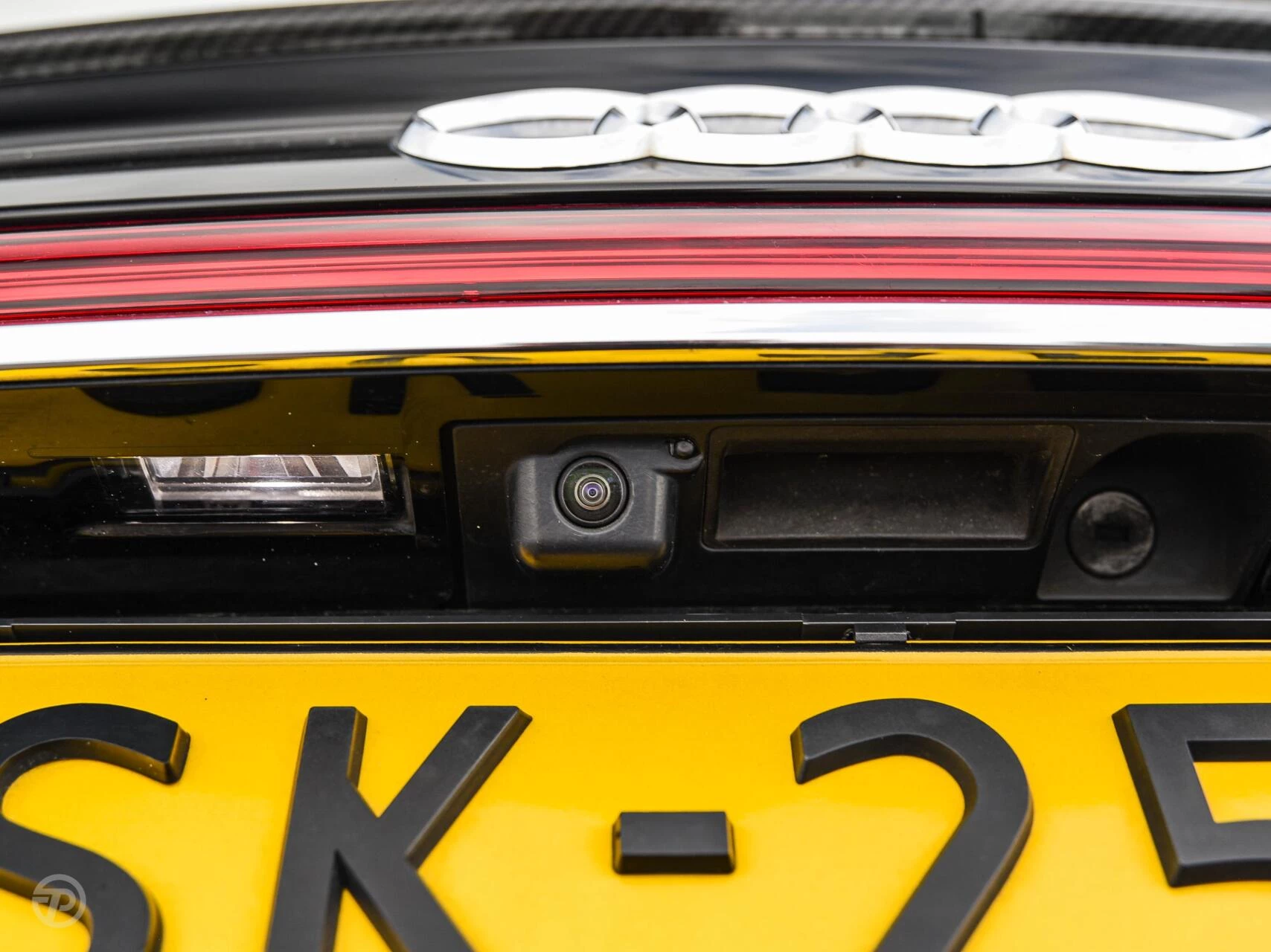 Hoofdafbeelding Audi A8