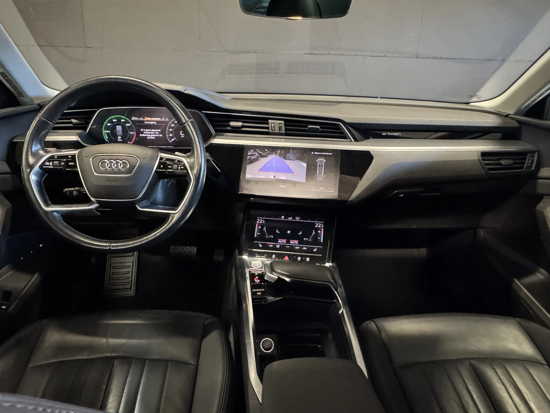 Hoofdafbeelding Audi e-tron