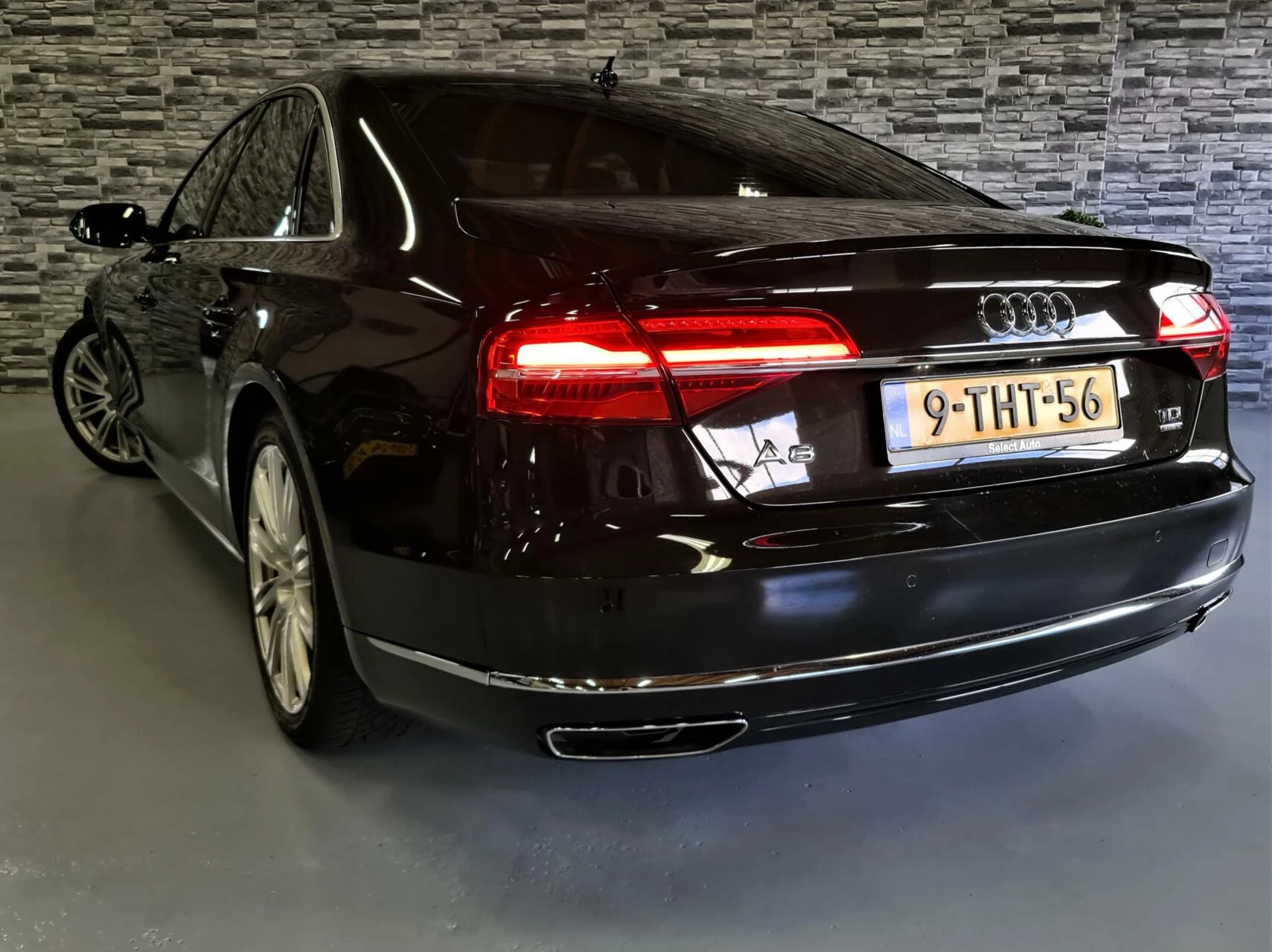 Hoofdafbeelding Audi A8