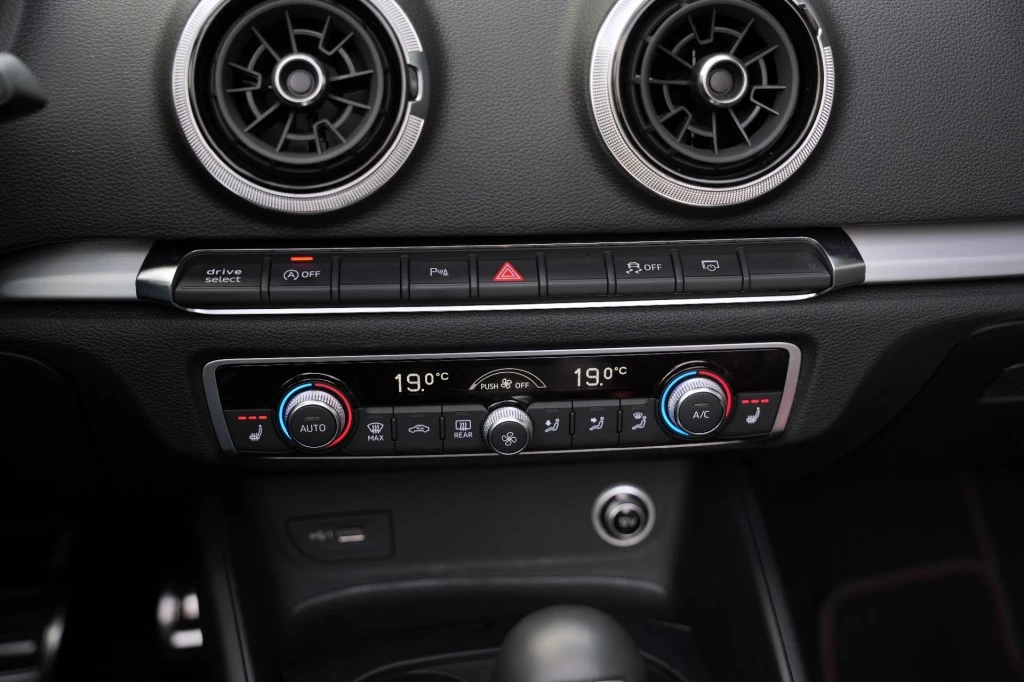 Hoofdafbeelding Audi S3