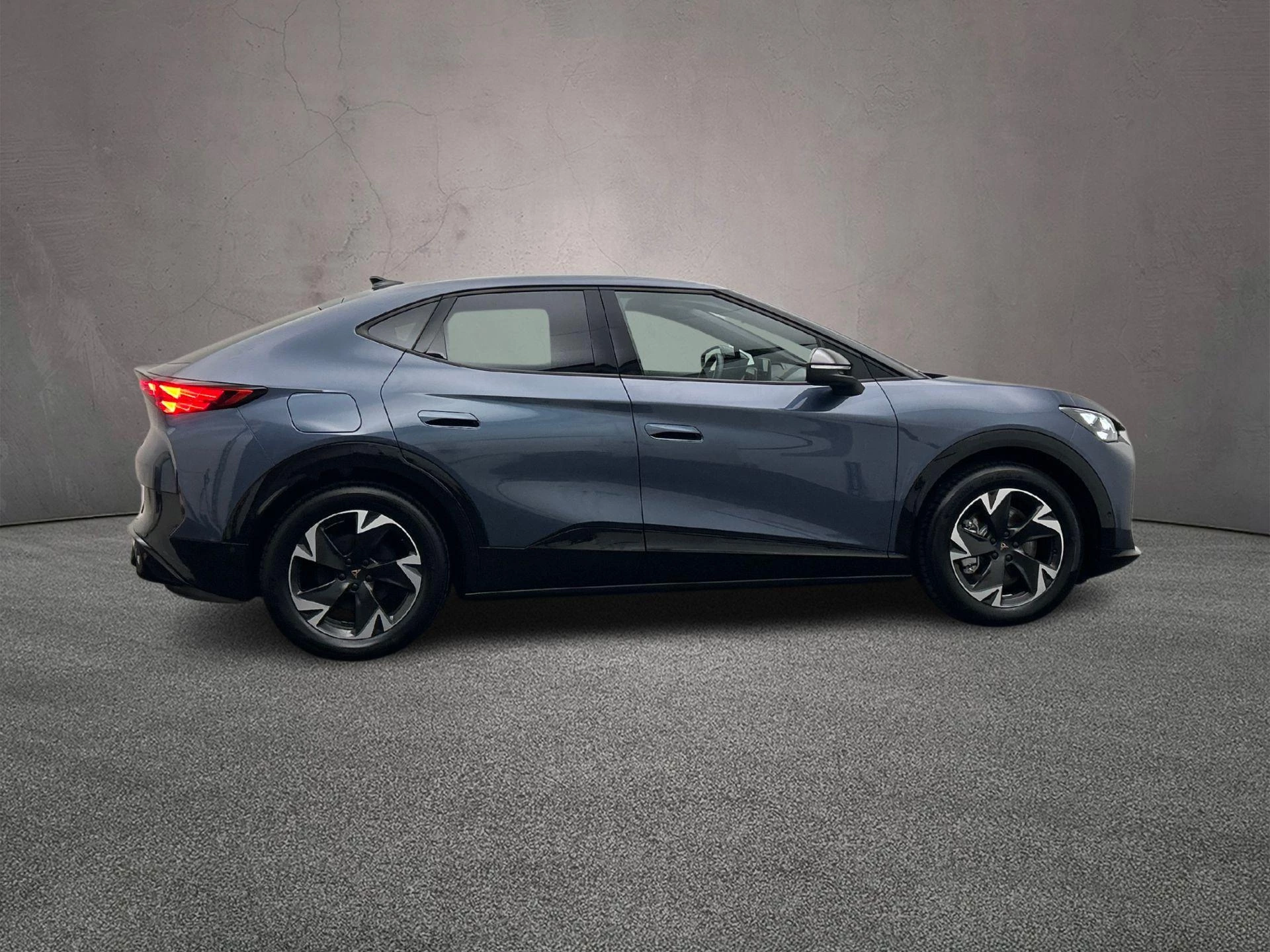 Hoofdafbeelding CUPRA Tavascan