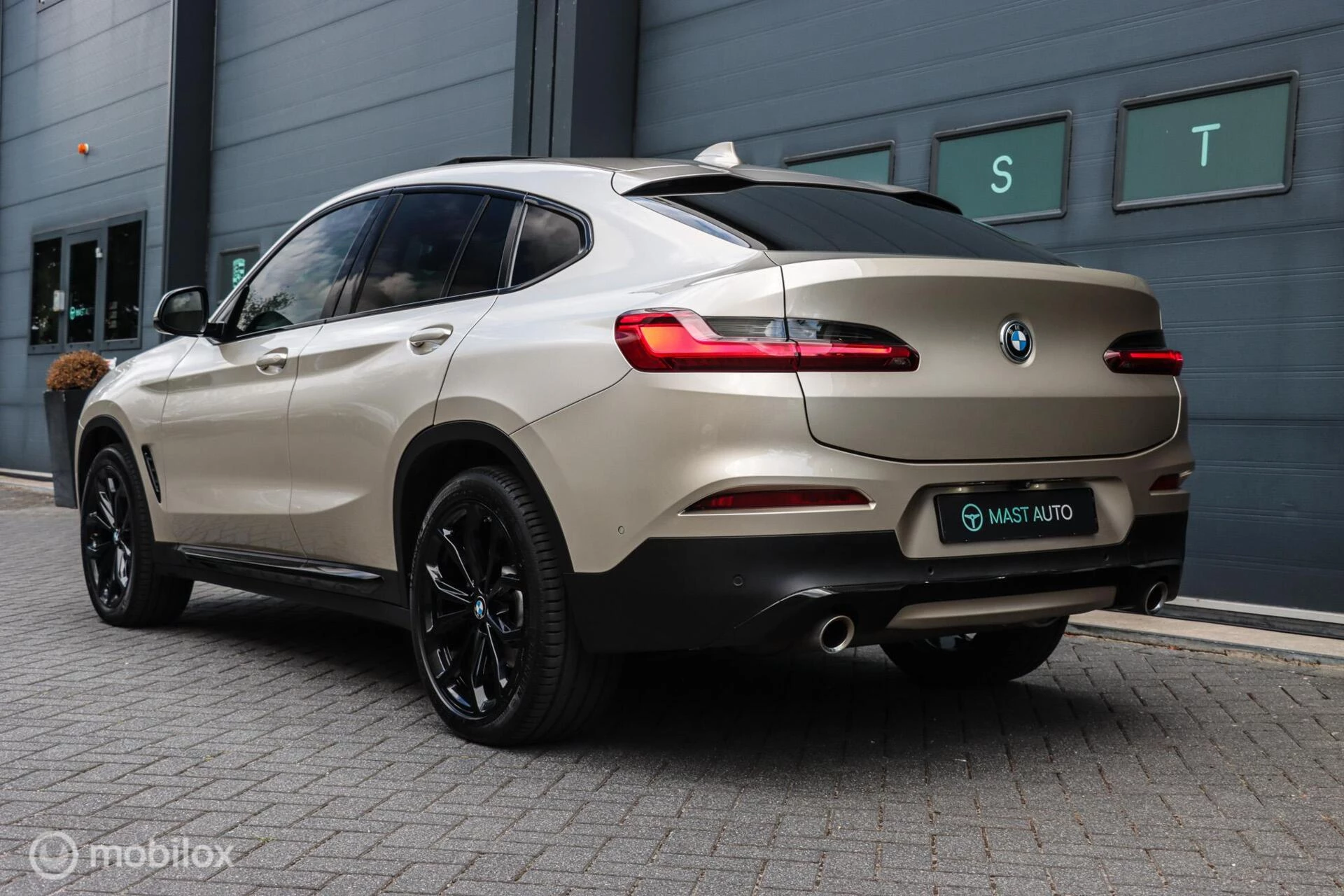 Hoofdafbeelding BMW X4