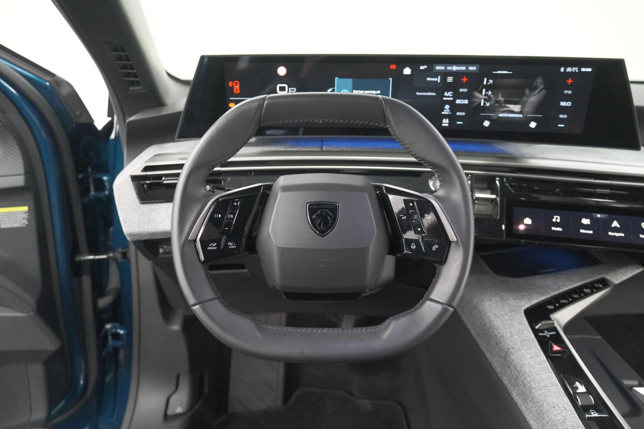 Hoofdafbeelding Peugeot e-3008