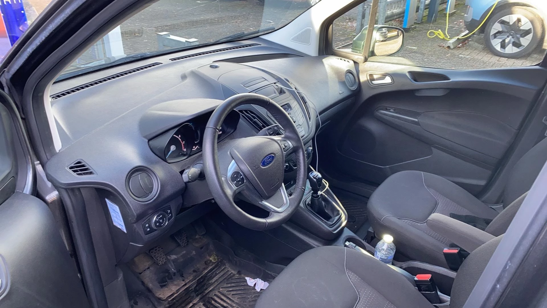 Hoofdafbeelding Ford Transit Courier