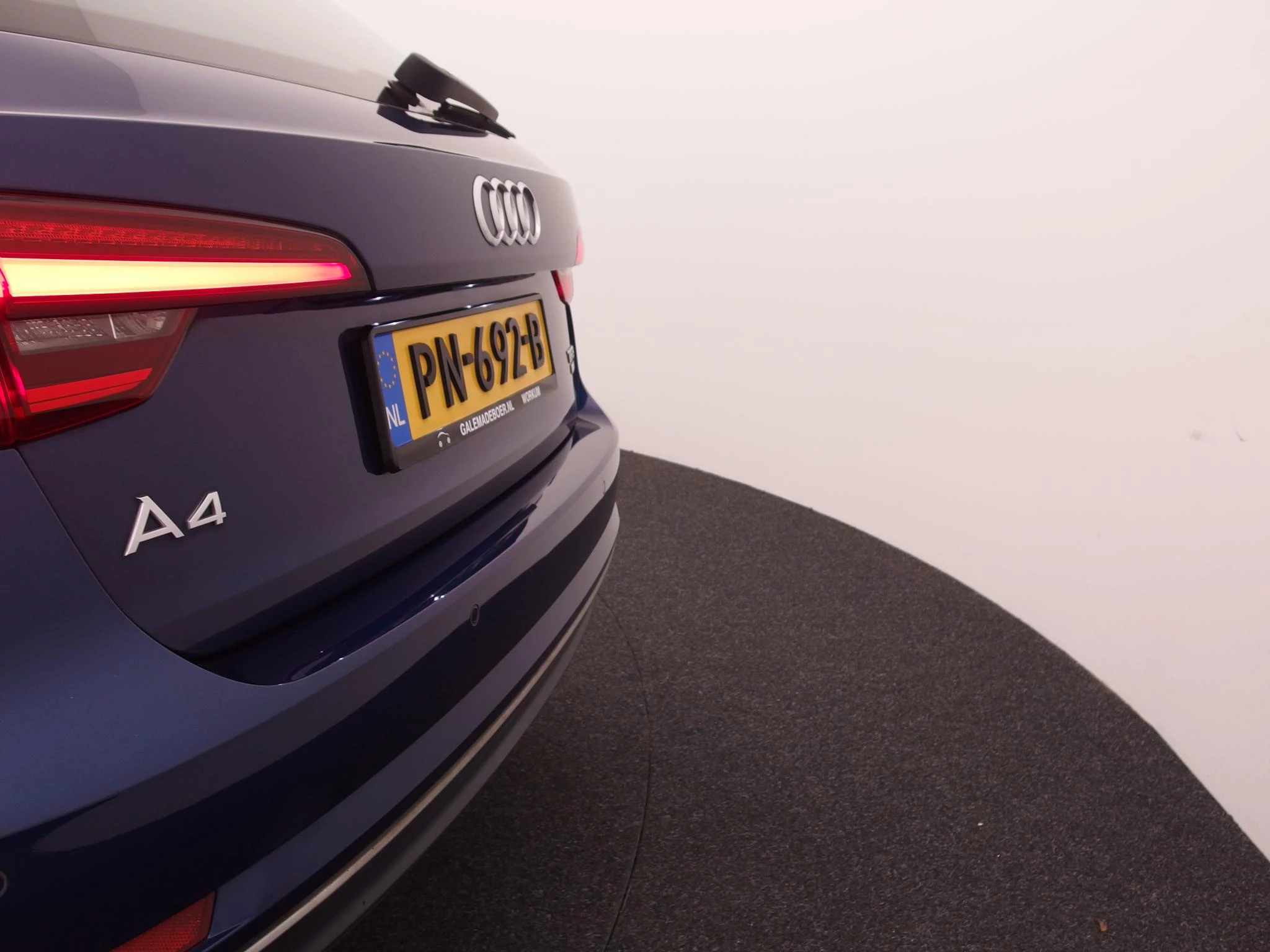 Hoofdafbeelding Audi A4