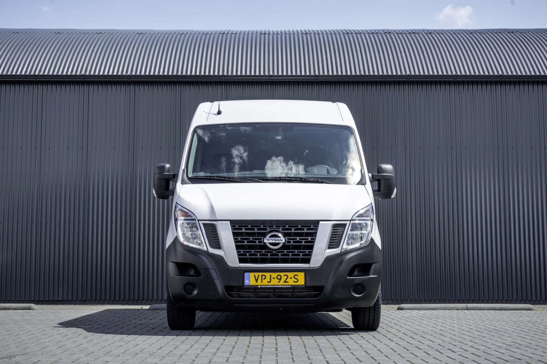 Hoofdafbeelding Nissan NV400