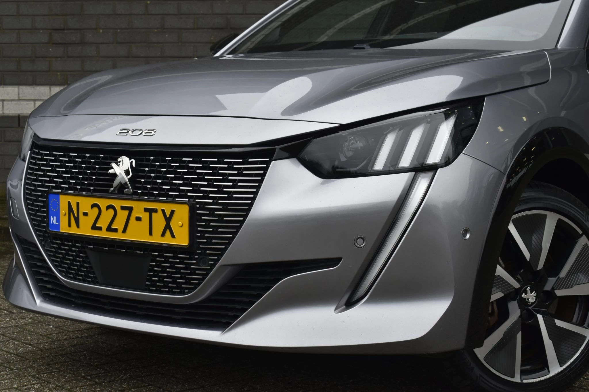 Hoofdafbeelding Peugeot e-208