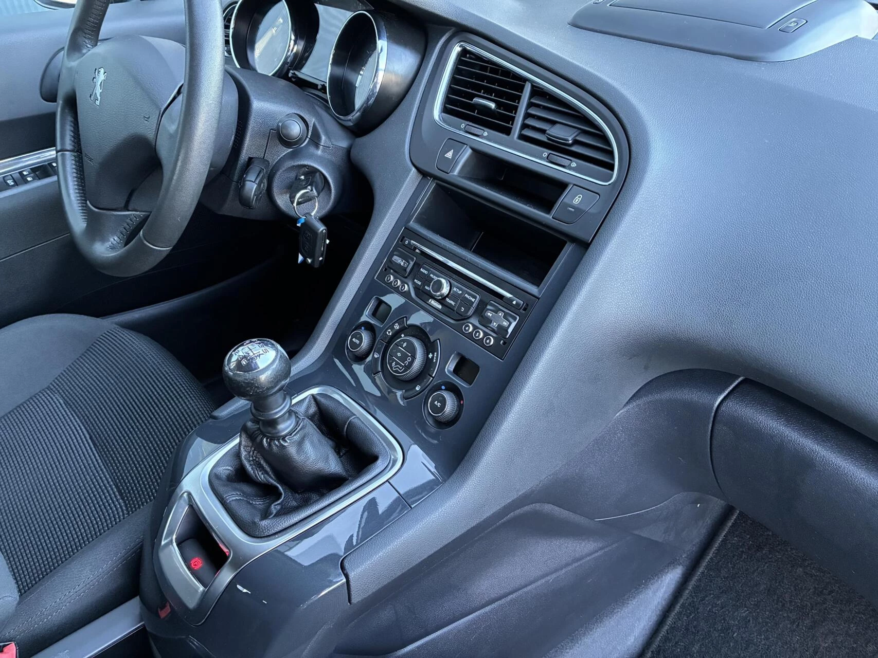 Hoofdafbeelding Peugeot 5008