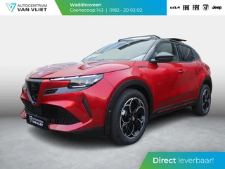 Hoofdafbeelding Alfa Romeo Junior Alfa Romeo Junior Elettrica Speciale 54 kWh | Uit voorraad leverbaar | Schuif/Kanteldak | Pack Techno | Brera Red | Dak Zwart
