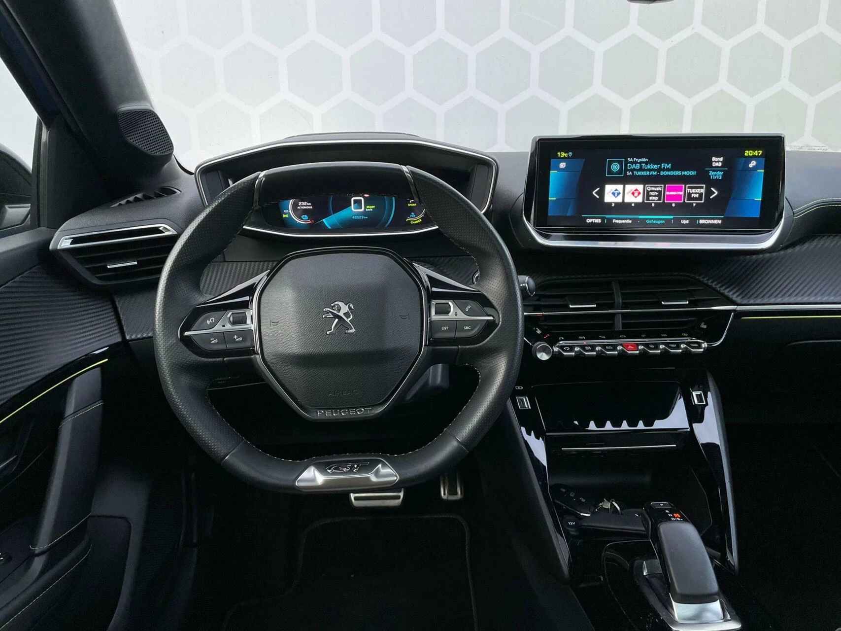 Hoofdafbeelding Peugeot e-208