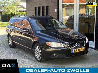 Volvo V70 1.6 T4 Limited Edition Aut/Ecc/Leer/Navi/Trekhaak