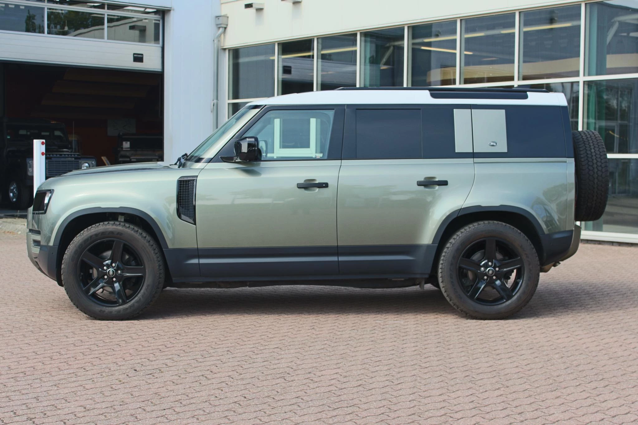 Hoofdafbeelding Land Rover Defender