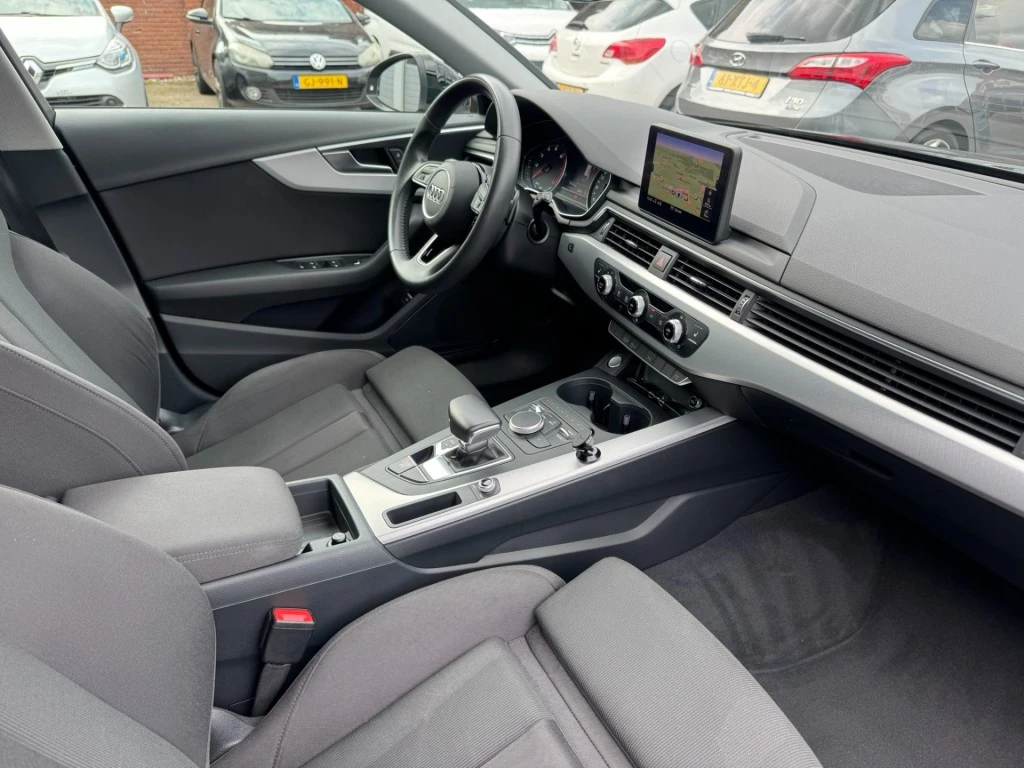 Hoofdafbeelding Audi A4