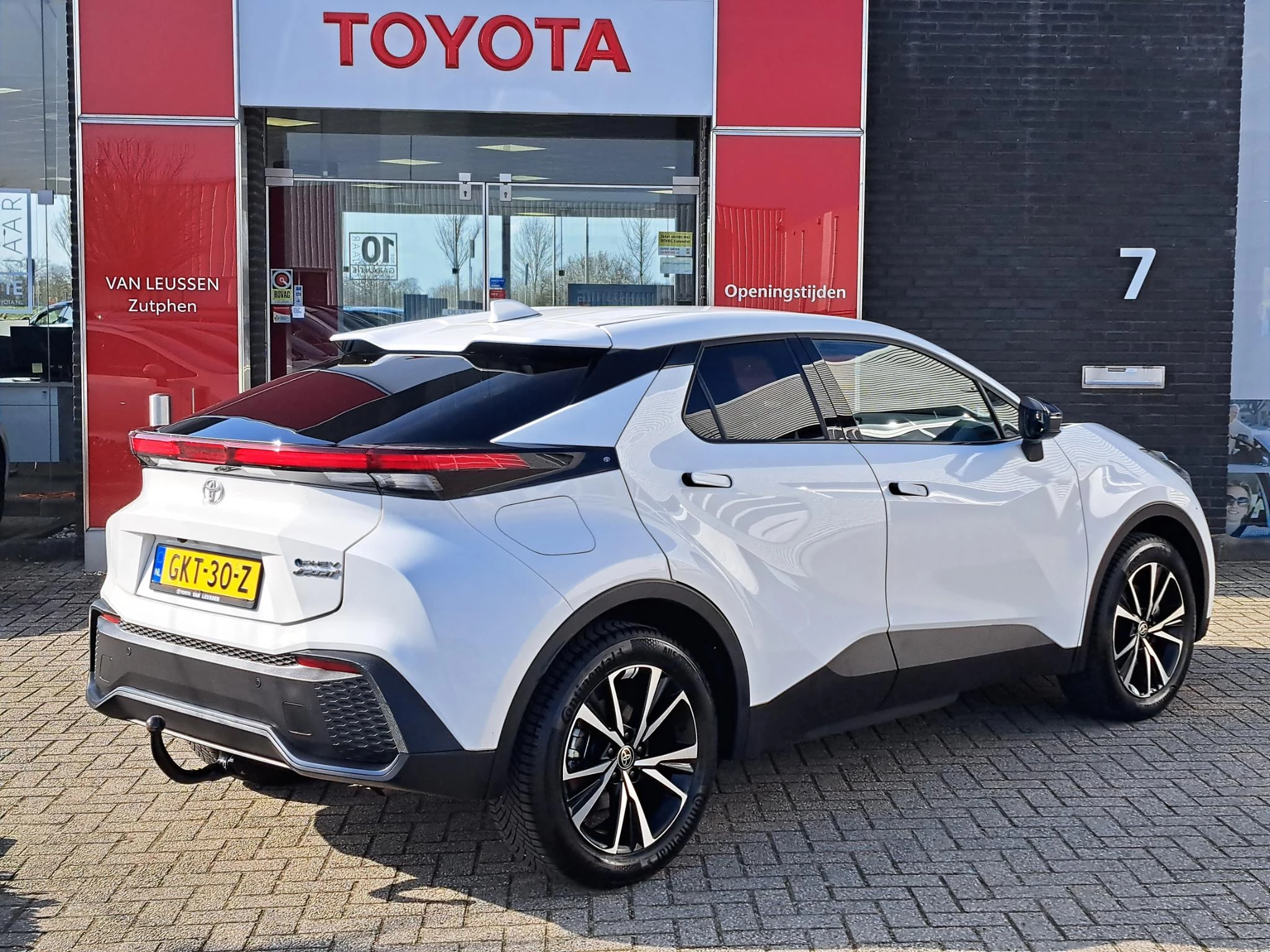 Hoofdafbeelding Toyota C-HR