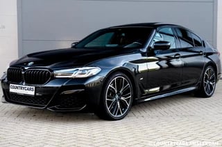 BMW 5 Serie 520i | PANO | HARMAN KARDON | HEAD UP | CARPLAY |