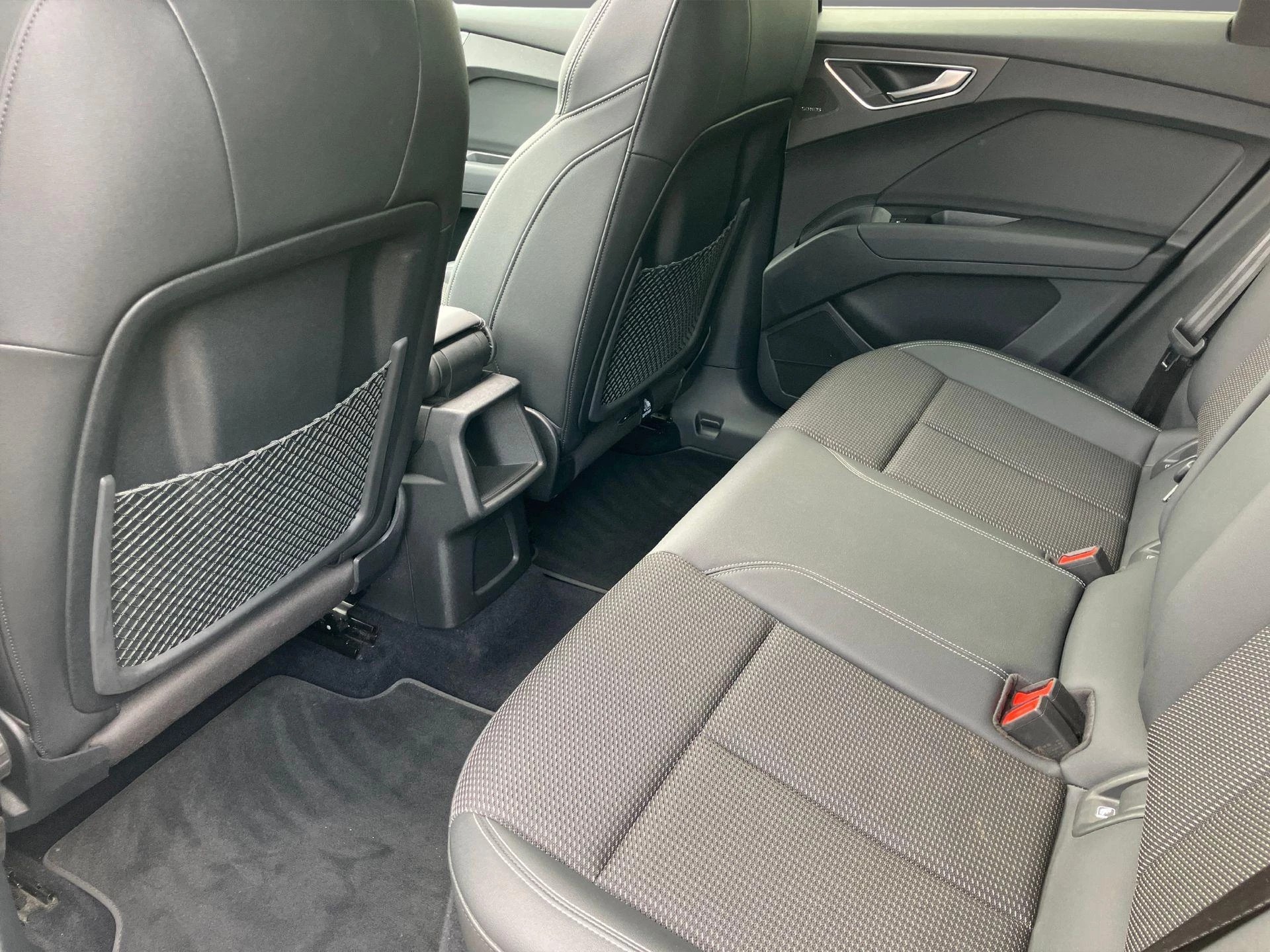 Hoofdafbeelding Audi Q4 Sportback e-tron