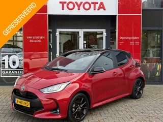 Toyota Yaris 1.5 HYBRID EXECUTIVE 17"LM-VELGEN STOELVERWARING LED-PAKKET KEYLESS PARK-SENSOREN CAMERA