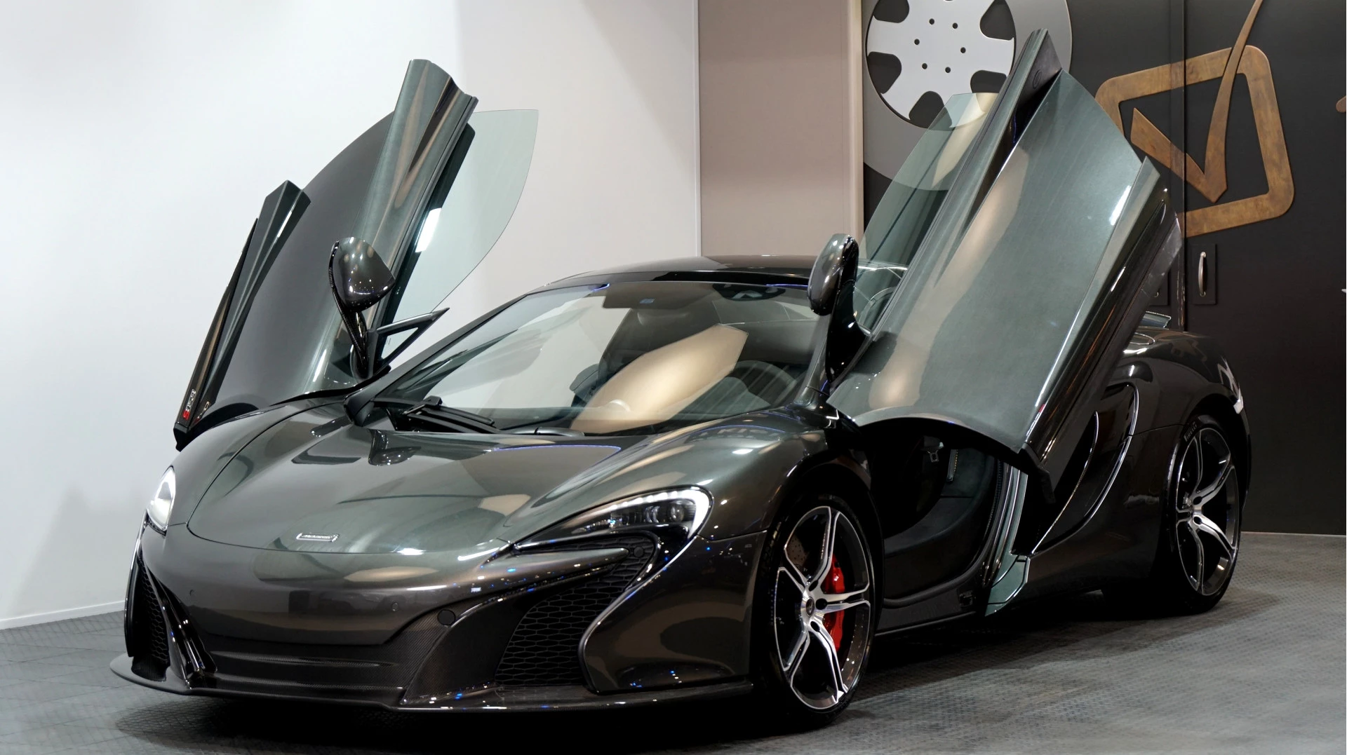 Hoofdafbeelding McLaren 650S