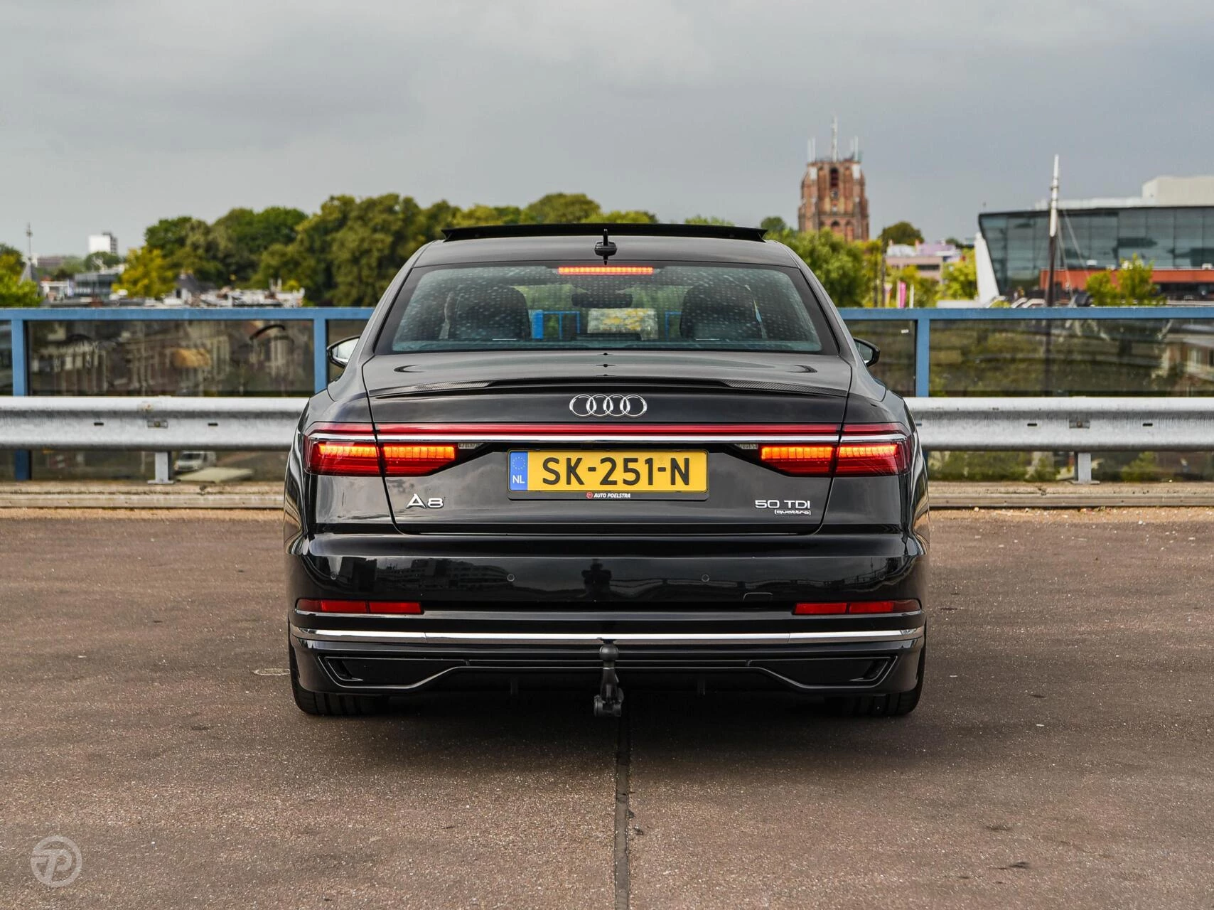 Hoofdafbeelding Audi A8