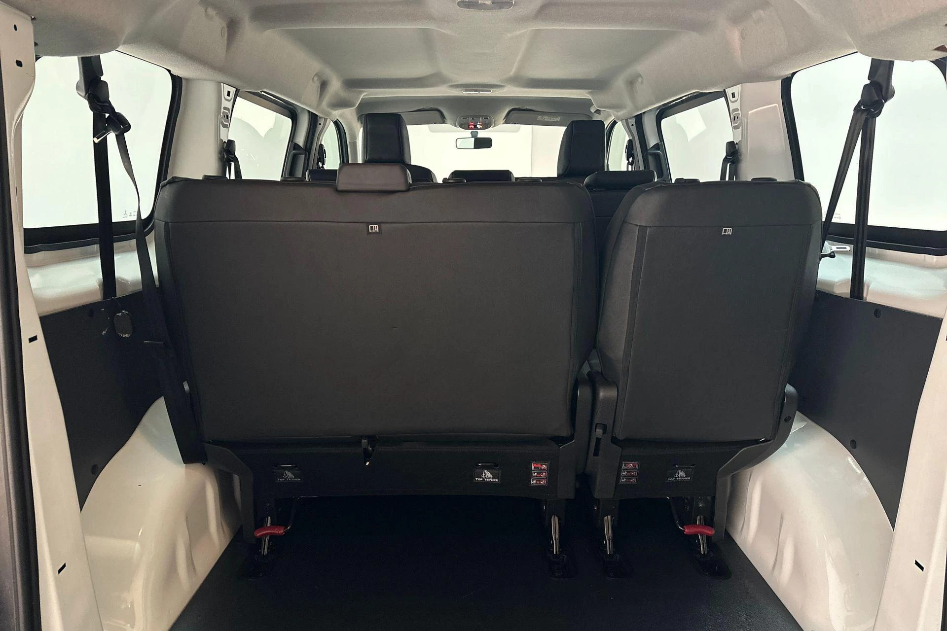 Hoofdafbeelding Peugeot Traveller