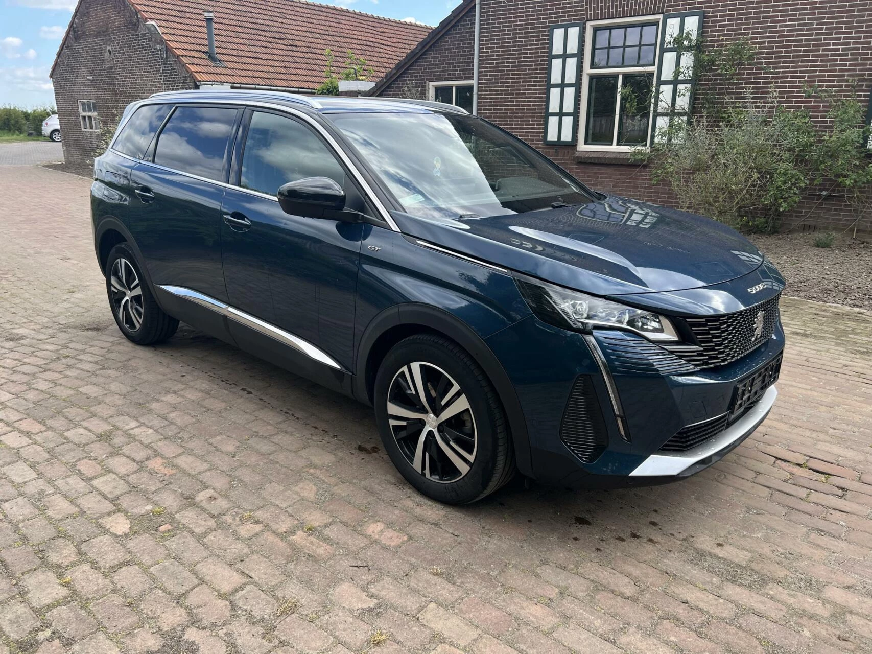 Hoofdafbeelding Peugeot 5008