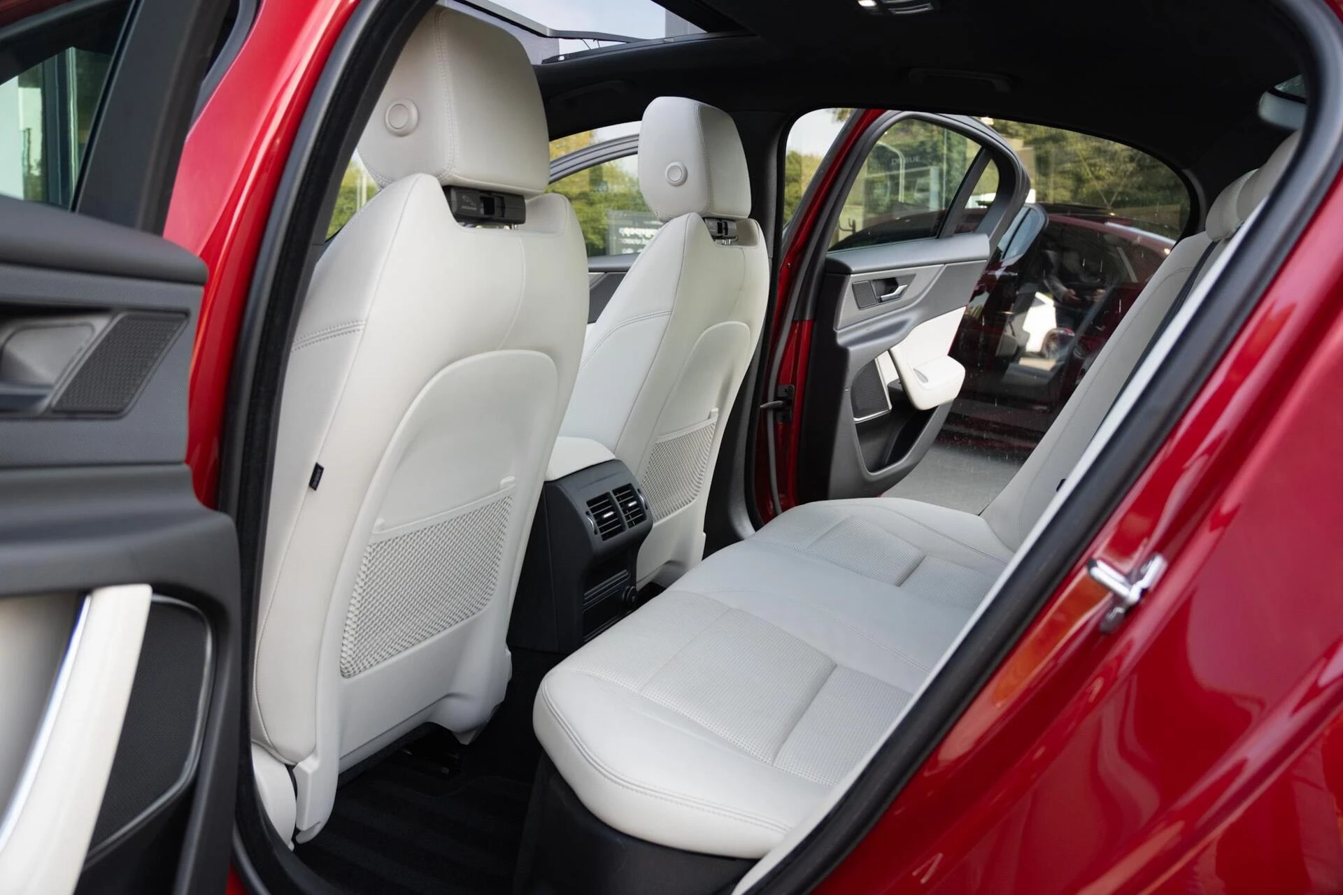 Hoofdafbeelding Jaguar XE