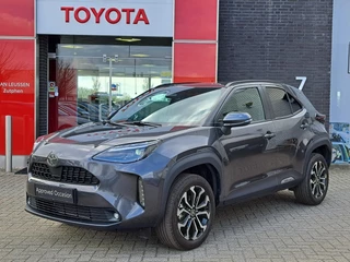 Hoofdafbeelding Toyota Yaris Cross Toyota Yaris Cross HYBRID 115 FIRST EDITION STUUR EN STOELVERWARMING ADAPTIVE CRUISE CAMERA APPLE CAR PLAY & ANDROID AUTO