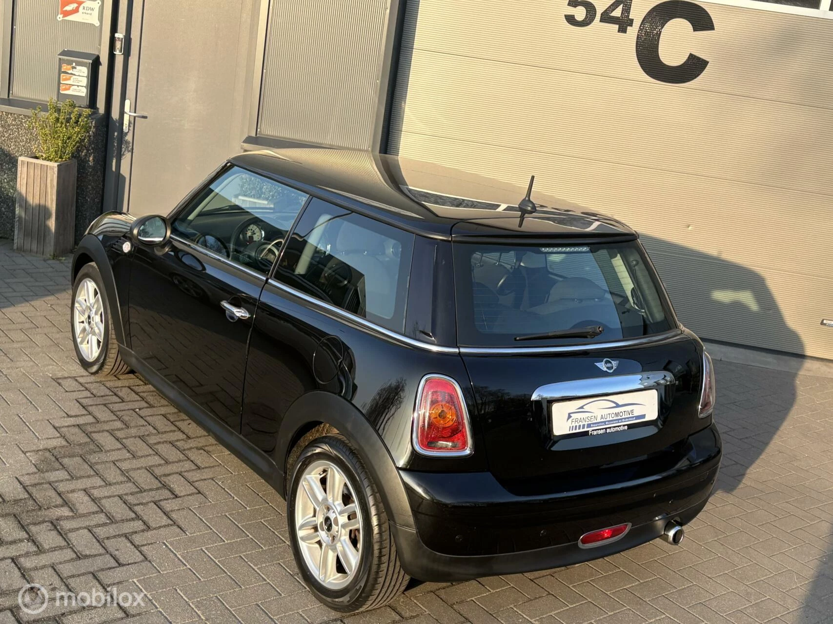 Hoofdafbeelding MINI One