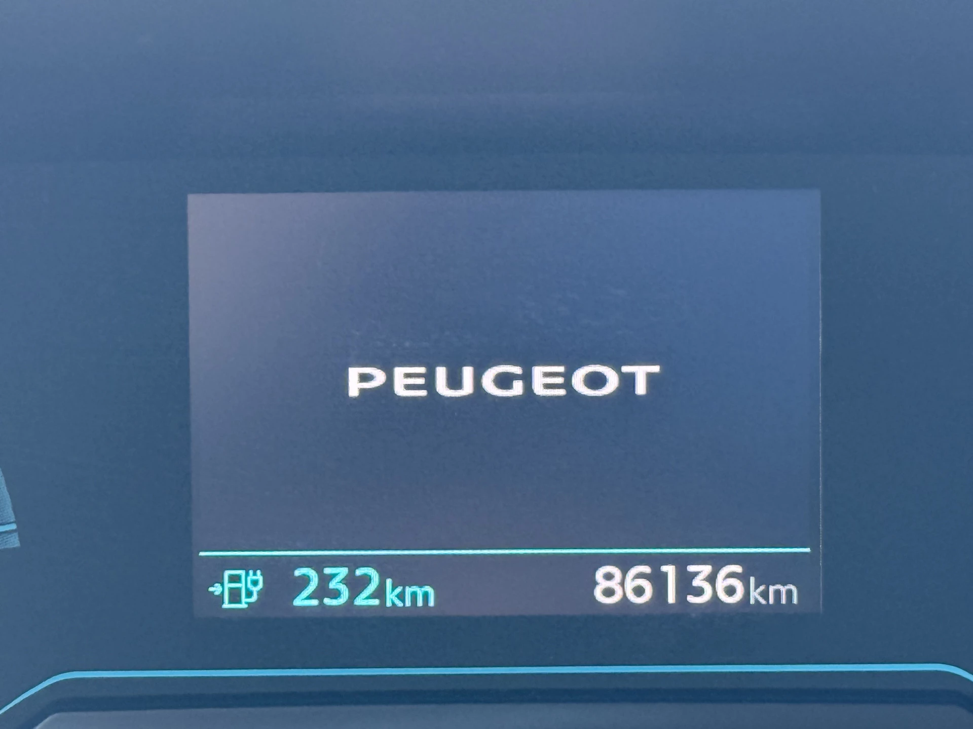 Hoofdafbeelding Peugeot e-2008