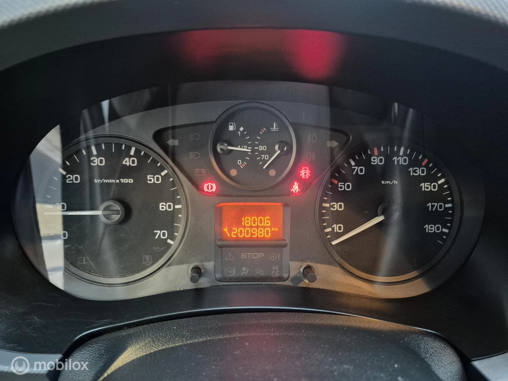 Hoofdafbeelding Peugeot Partner