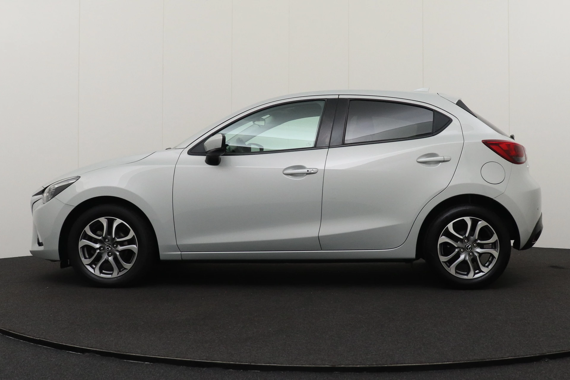 Hoofdafbeelding Mazda 2