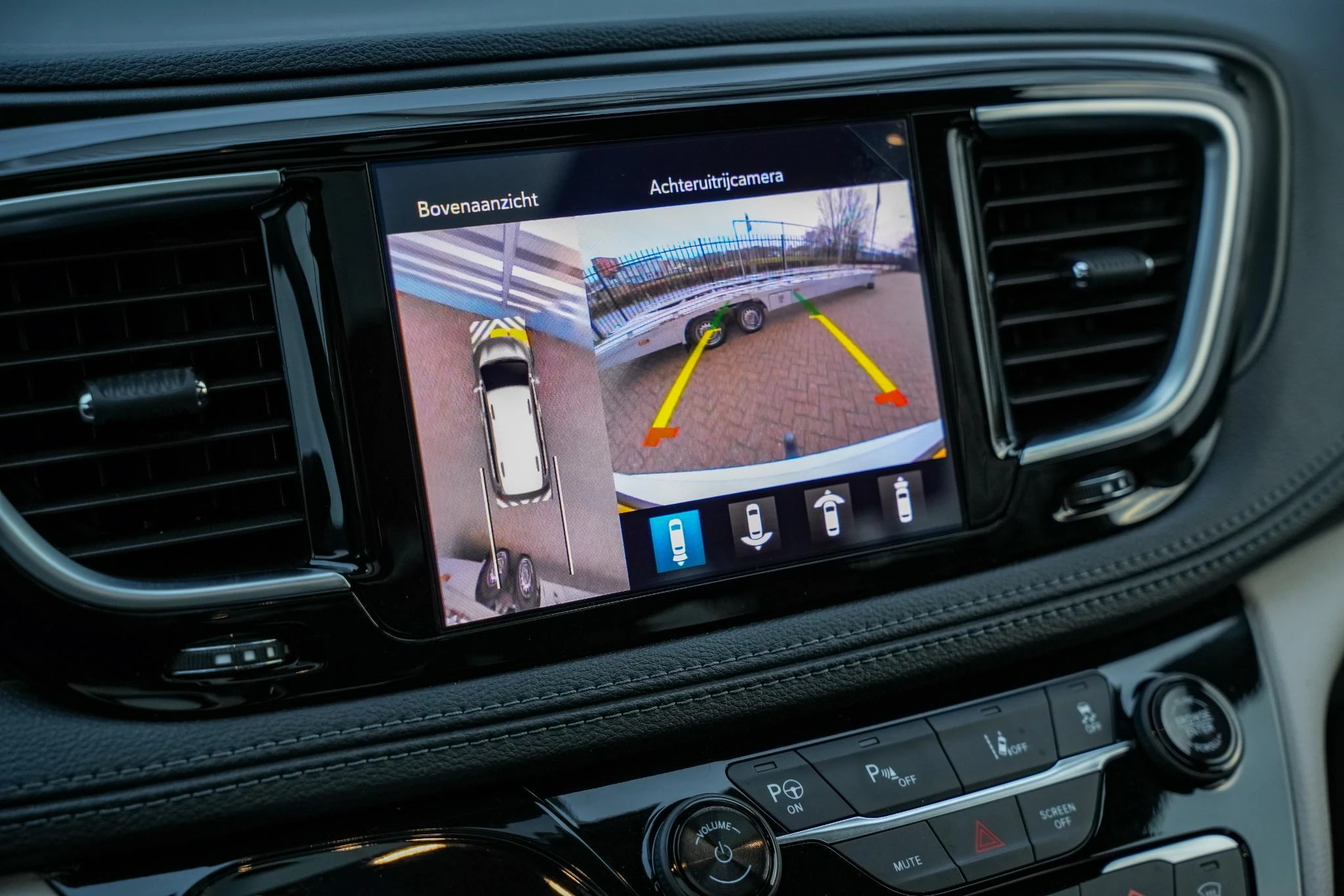 Hoofdafbeelding Chrysler Pacifica