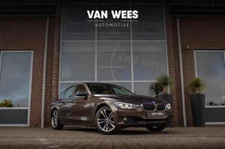 BMW 3-serie 320i Upgrade Edition | NL auto | 2e eigenaar | HiFi audio | Xenon | Sportstuur | Stoelverwarming | Navigatie | Bluetooth | Climate control | PDC | Memory | Regensensor