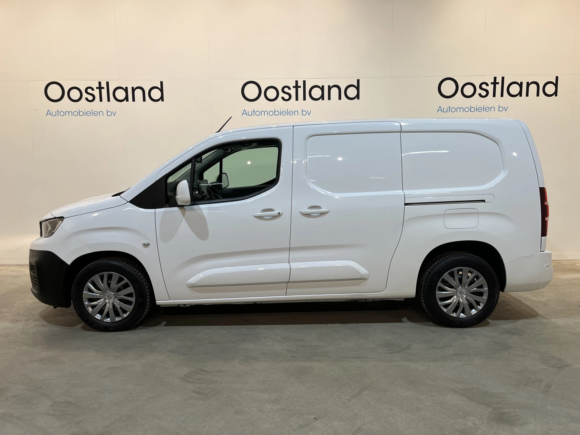 Hoofdafbeelding Peugeot Partner