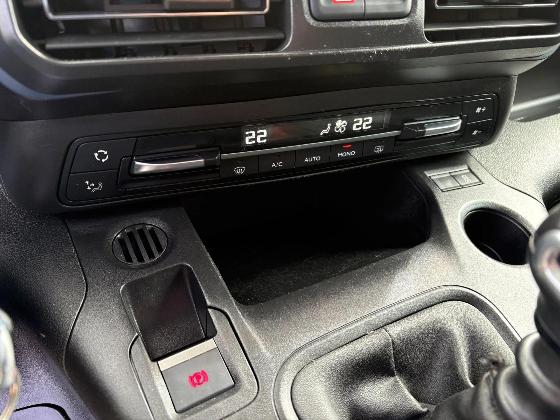 Hoofdafbeelding Peugeot Rifter